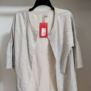 Allison Joy Lillian Ruffle Sleeve Sweatshirt grey Size small NWT